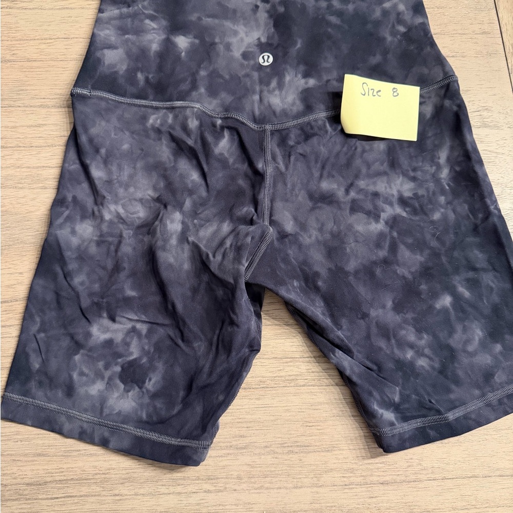 lululemon athletica Men's Tie-Dye Gray Shorts